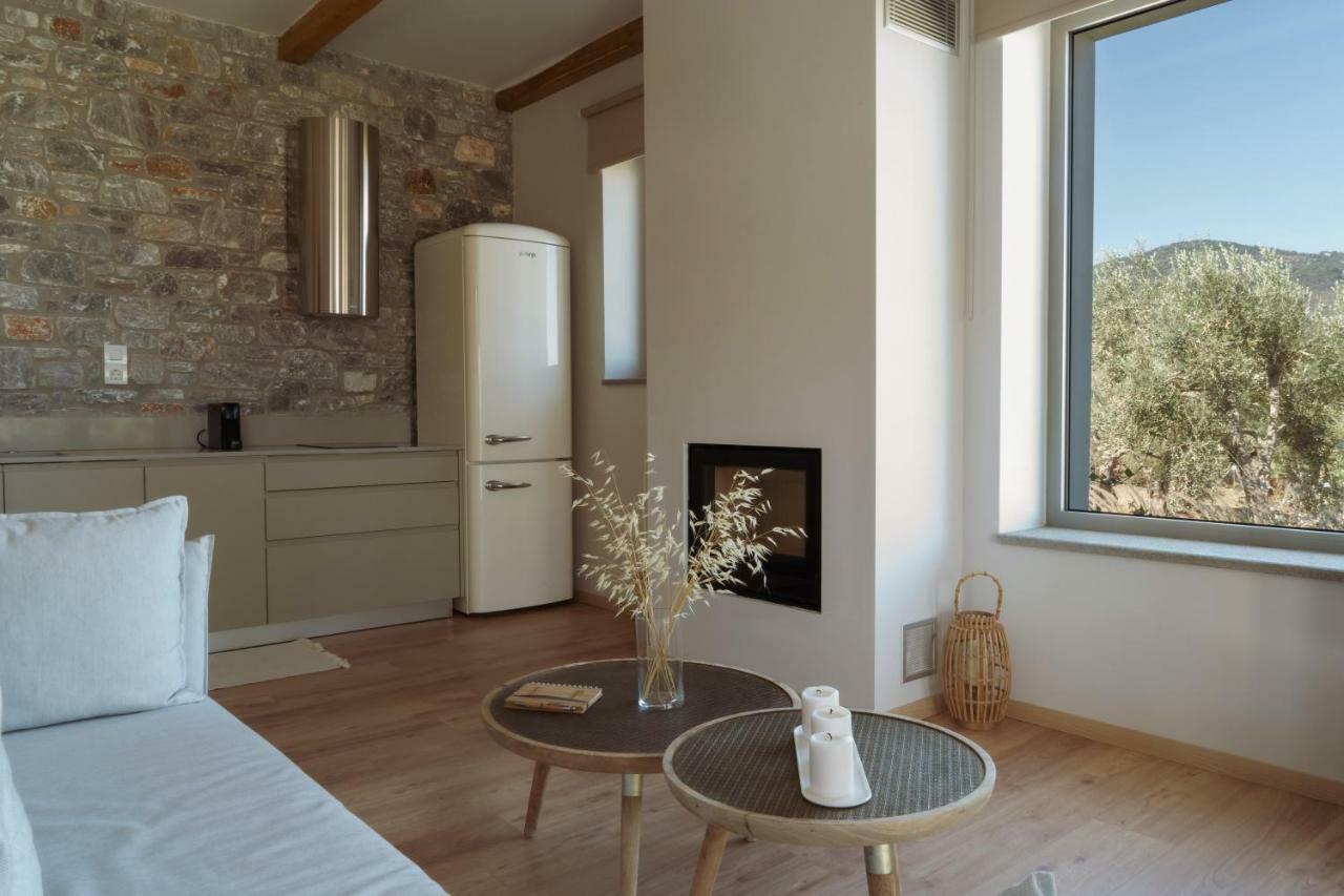 Elies Residences Luxury Apartments Mytilíni 외부 사진