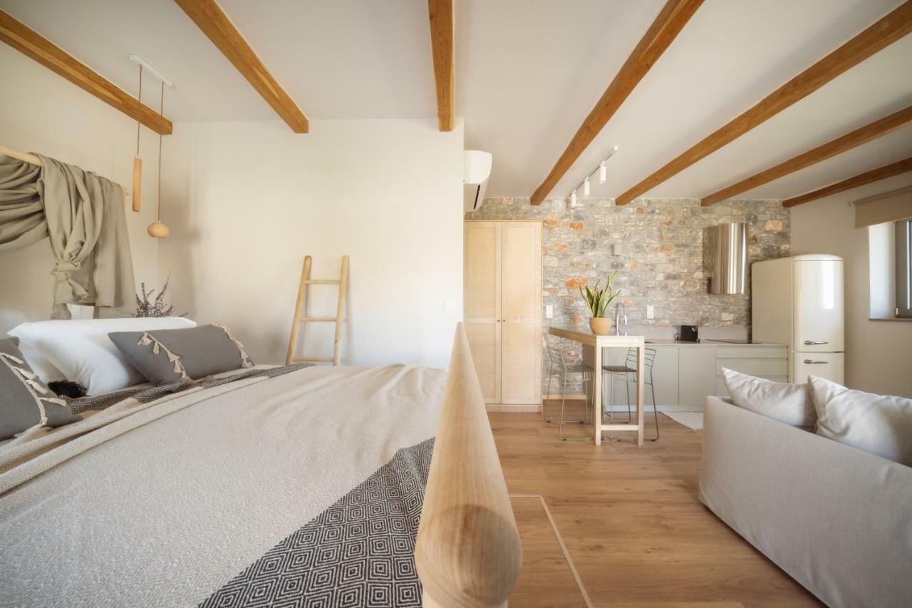 Elies Residences Luxury Apartments Mytilíni 외부 사진